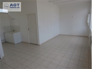 t2 à la location -   60690  MARSEILLE EN BVS, surface 40 m2 location t2 - UBI482107808